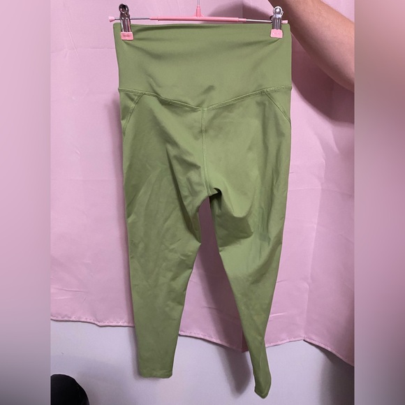 Girlfriend Collective Green Leggings Size Small - Picture 3 of 4